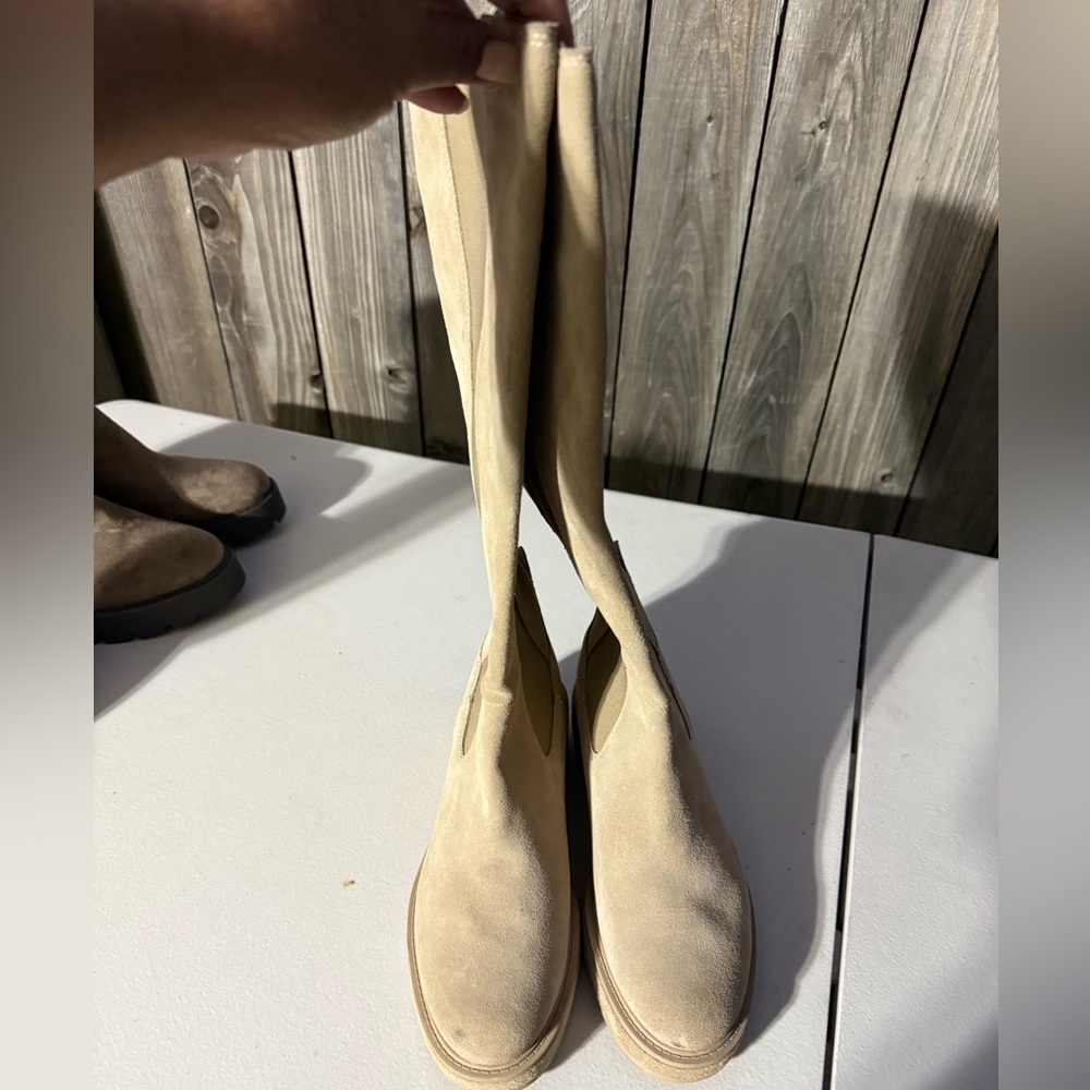 Dolce Vita suede boots